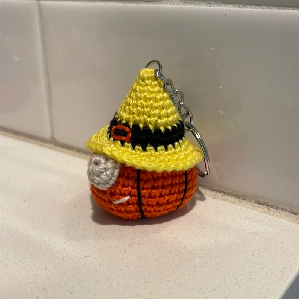 Handcrafted Pumpkin Gnome Keychain Accessory - Fall Halloween Thanksgiving - Picture 10 of 16